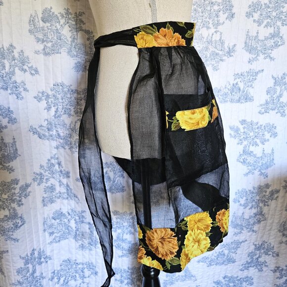 Vintage Apron Black Organza - Picture 6 of 7
